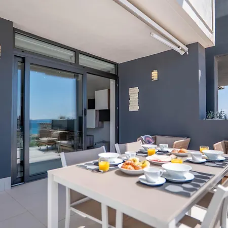 Avanoa - Arenal Apartamento Ifach
